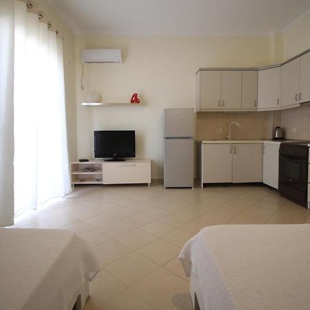Sunset Apartments Berdenesh Sarande Ngoại thất bức ảnh