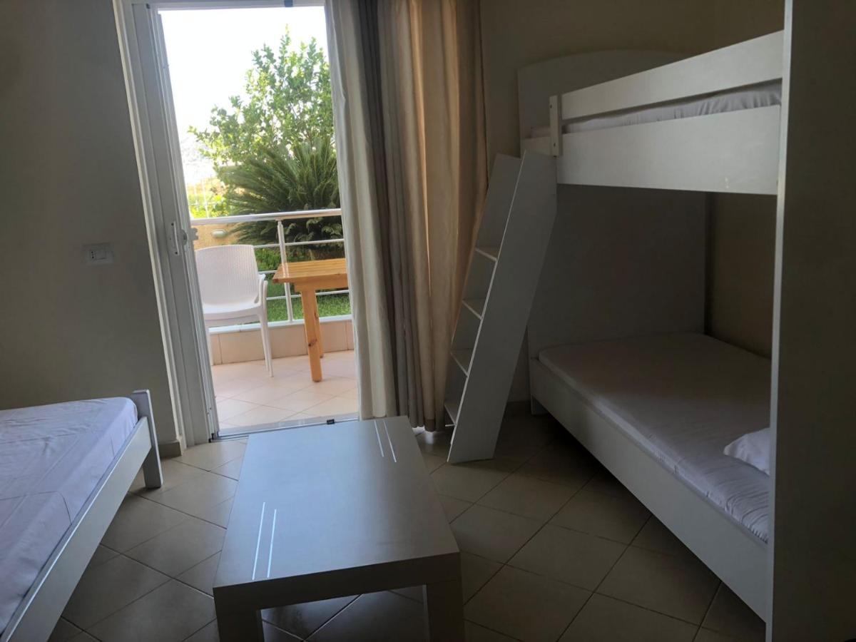 Sunset Apartments Berdenesh Sarande Ngoại thất bức ảnh