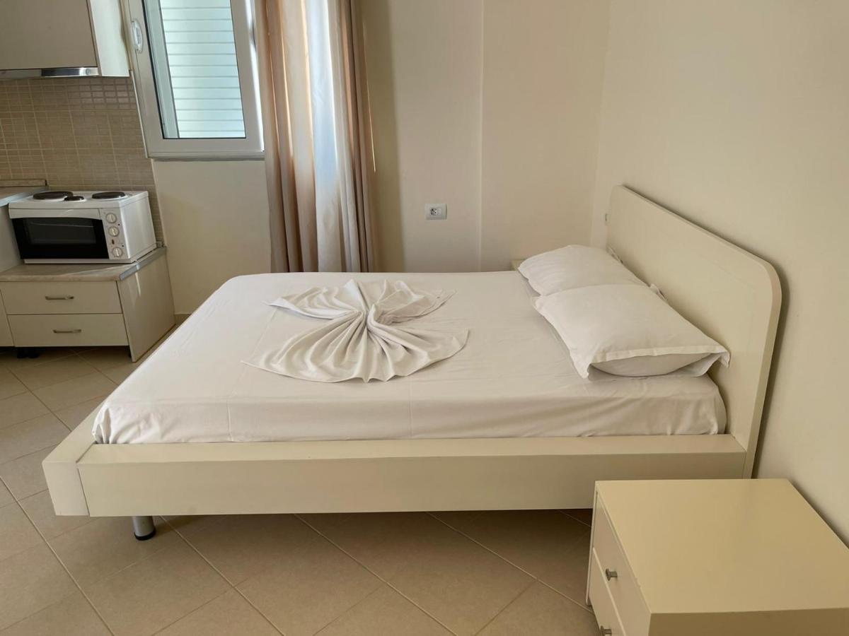 Sunset Apartments Berdenesh Sarande Ngoại thất bức ảnh