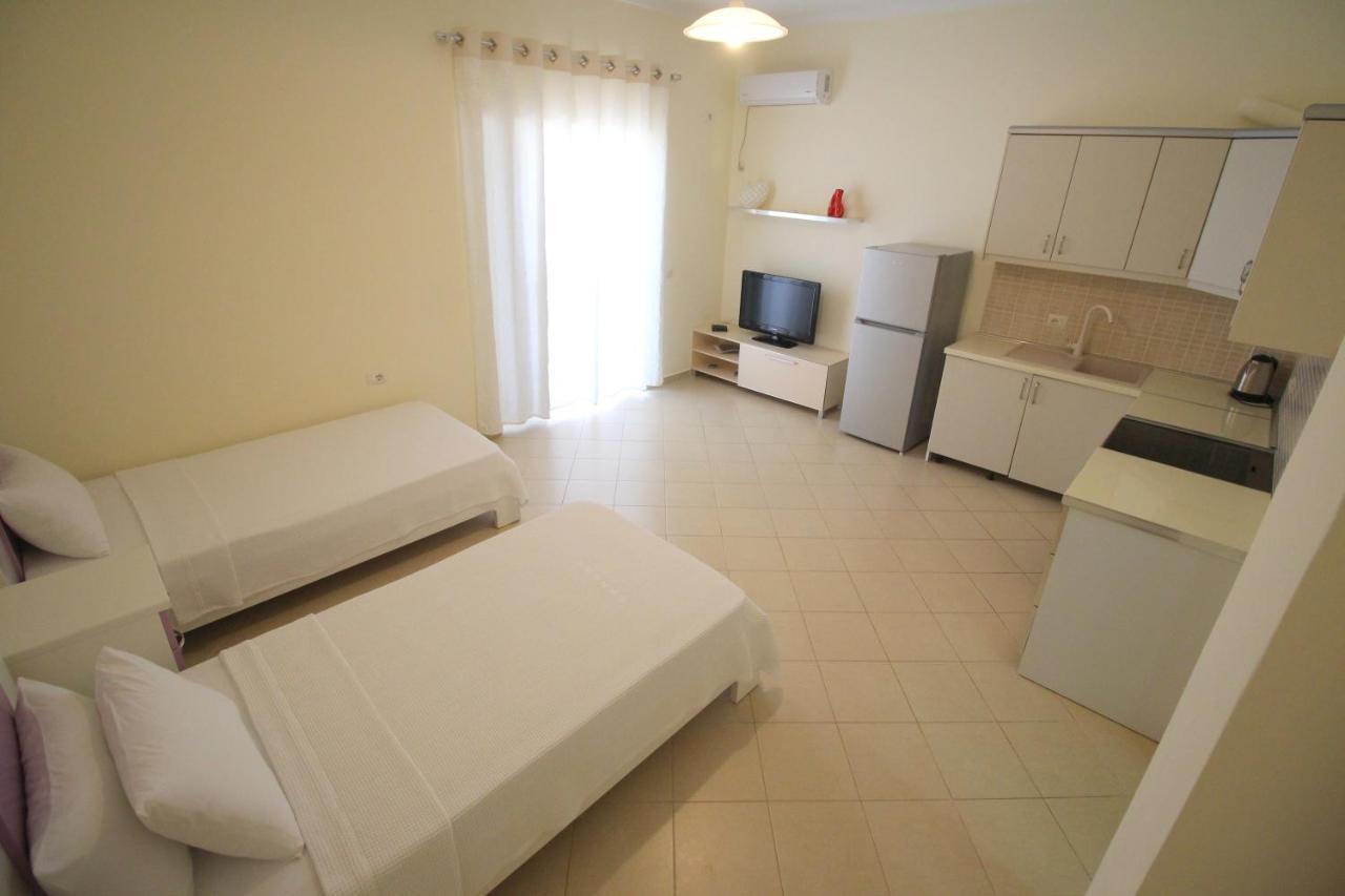 Sunset Apartments Berdenesh Sarande Ngoại thất bức ảnh
